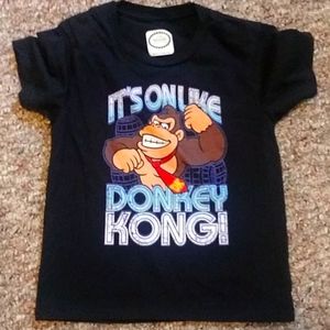 Boy Donkey Kong t-shirt size small